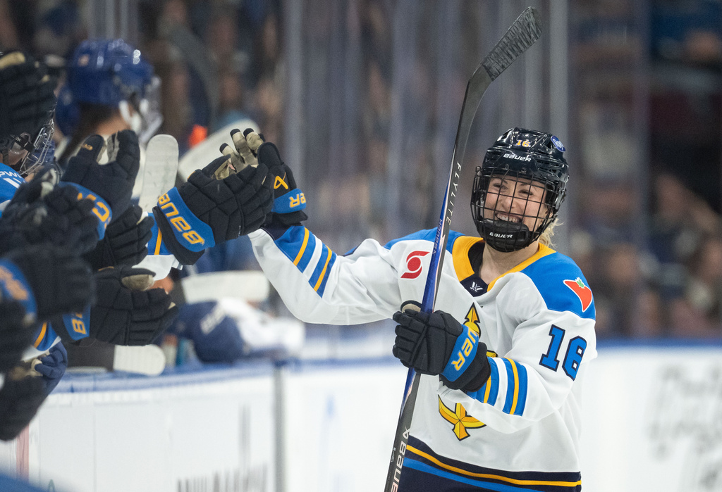 Toronto Sceptres' Lauren Messier celebrates her goal against the Vancouver Goldeneyes with her teammates during the first period of an PWHL hockey game in Vancouver, Sunday, March 1, 2026. (Ethan Cairns/The Canadian Press via AP)
