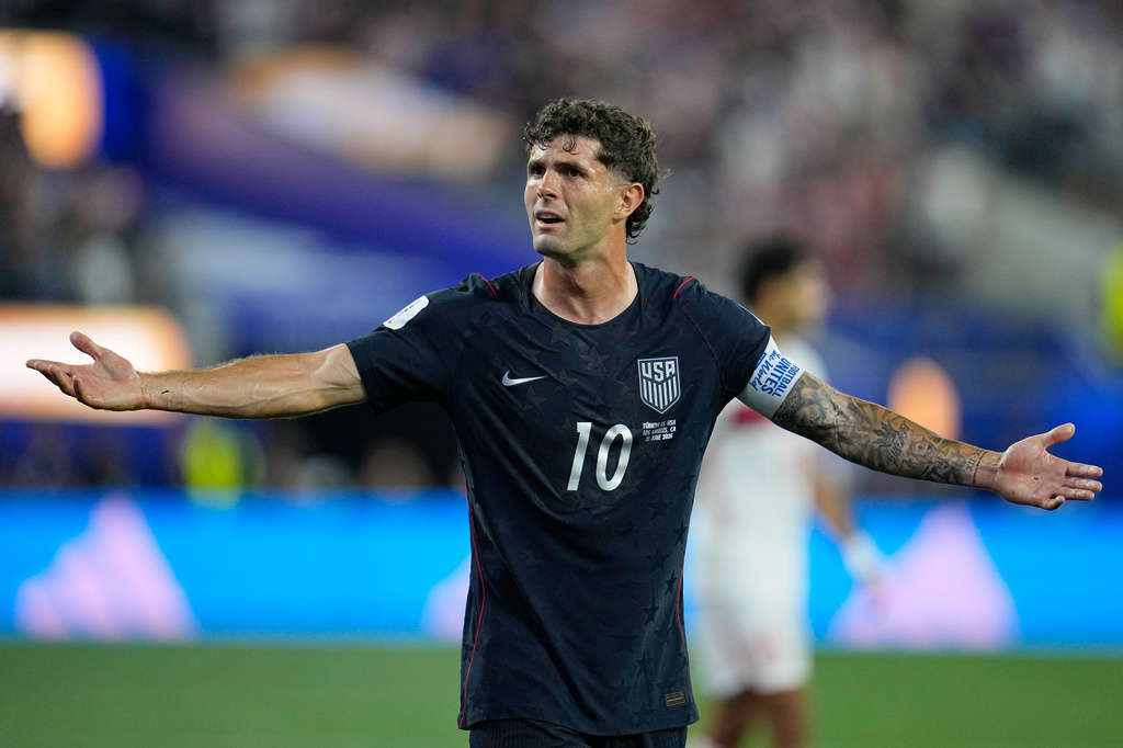 United States' Christian Pulisic (10) reacts during the World Cup Group D soccer match between Turkey and the United States in Inglewood, Calif., near Los Angeles, Thursday, June 25, 2026. (AP Photo/Gregory Bull)