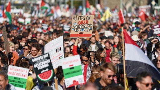 People protest against Israel during a mass demonstration called "All Eyes on Gaza" in support of Palestinians in Berlin, Germany, Saturday, Sept. 27, 2025. (AP Photo/Christoph Soeder) People protest against Israel during a mass demonstration called "All Eyes on Gaza" in support of Palestinians in Berlin, Germany, Saturday, Sept. 27, 2025. (AP Photo/Christoph Soeder)