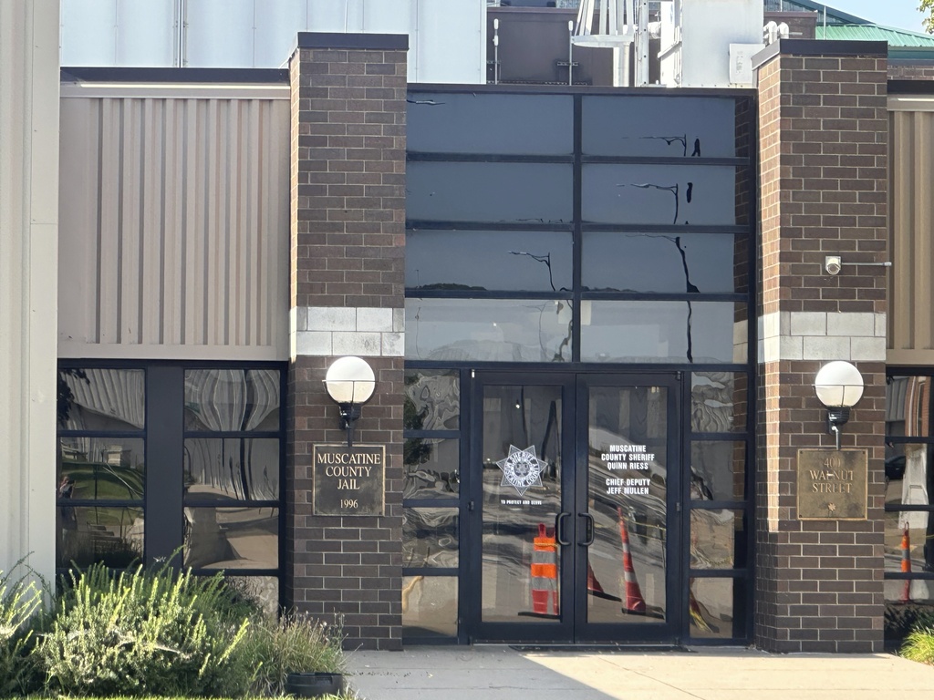 The Muscatine County Jail where Felipe de Jesus Hernandez Marcelo has been detained and doubles as an Immigration and Customs Enforcement holding facility, since late June is shown in Muscatine, Iowa, on Monday, Sept. 8, 2025. (AP Photo/Ryan J. Foley)
