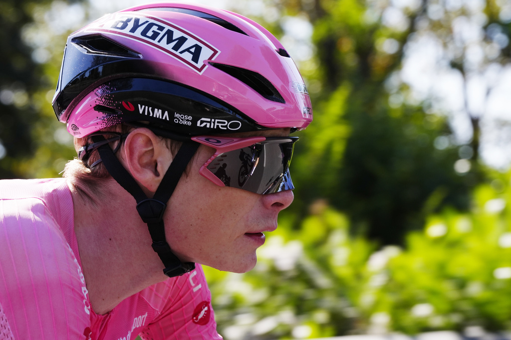 Overall leader Denmark's Jonas Vingegaard pedals during the last stage of the Giro d'Italia in Rome Sunday May 31, 2026. (Fabio Ferrari/LaPresse via AP)