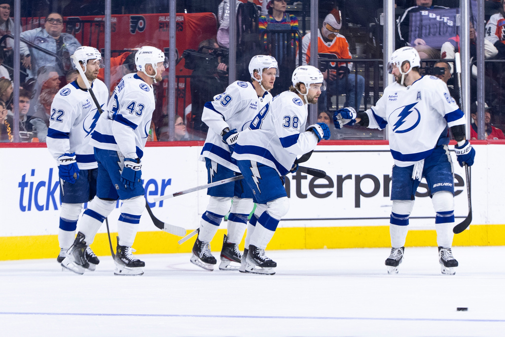 Tampa Bay Lightning's Brandon Hagel, center right, cellmates his goal with teammates during the second period of an NHL hockey game against the Philadelphia Flyers, Monday, Jan. 12, 2026, in Philadelphia. (AP Photo/Chris Szagola)