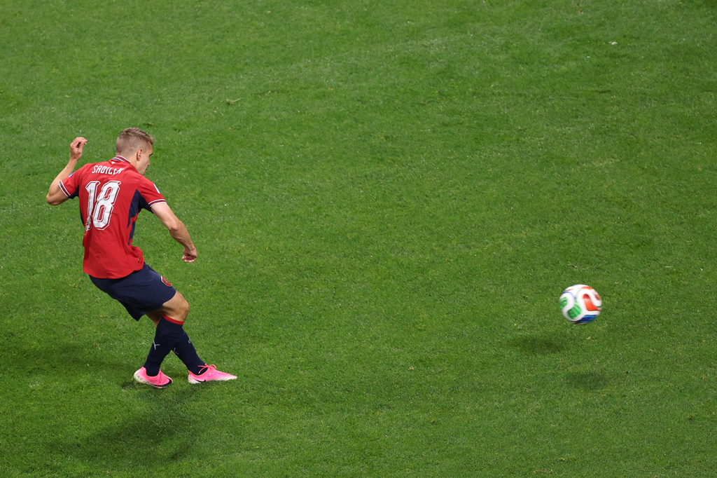 Czechia's Michal Sadilek (18) scores the opening goal during the World Cup Group A soccer match between Czechia and South Africa in Atlanta, Thursday, June 18, 2026. (AP Photo/Colin Hubbard)