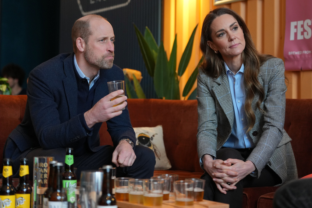 Britain's Kate, Princess of Wales, and Prince William visit the Fabal Beerhall at the Bermondsey Beer Mile in London, Thursday, March 12, 2026.(AP Photo/Kin Cheung, Pool)