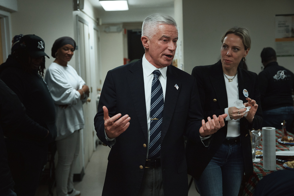 Jersey City mayoral candidate Jim McGreevey talks at a community event on Wednesday, Oct. 29, 2025, in Jersey City, N.J. (AP Photo/Andres Kudacki)