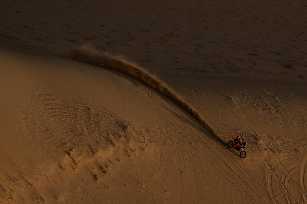 Rider Luciano Benavides competes during the twelfth stage of the Dakar Rally between Al Henakiyah and Yanbu, Saudi Arabia, Friday, Jan.16, 2026. (AP Photo/Thibault Camus)