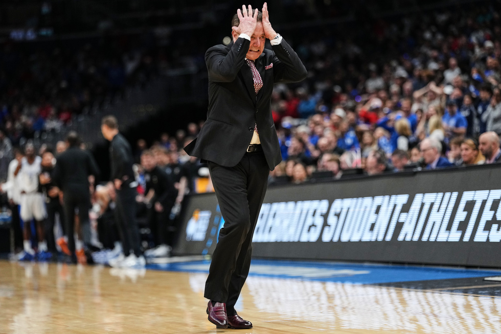 St. John's head coach Rick Pitino reacts during the second half against Duke in the Sweet 16 of the NCAA college basketball tournament, Friday, March 27, 2026, in Washington. (AP Photo/Abbie Parr)