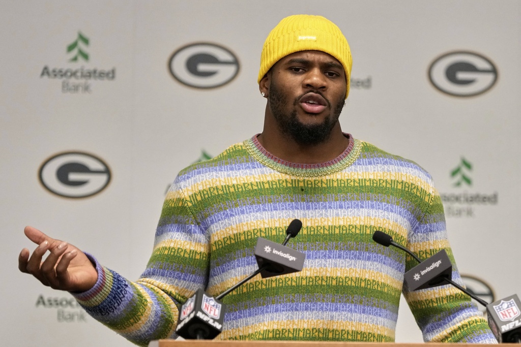 Green Bay Packers Micah Parsons speaks at his introductory news conference Friday, Aug. 29, 2025, in Green Bay, Wis. (AP Photo/Morry Gash)