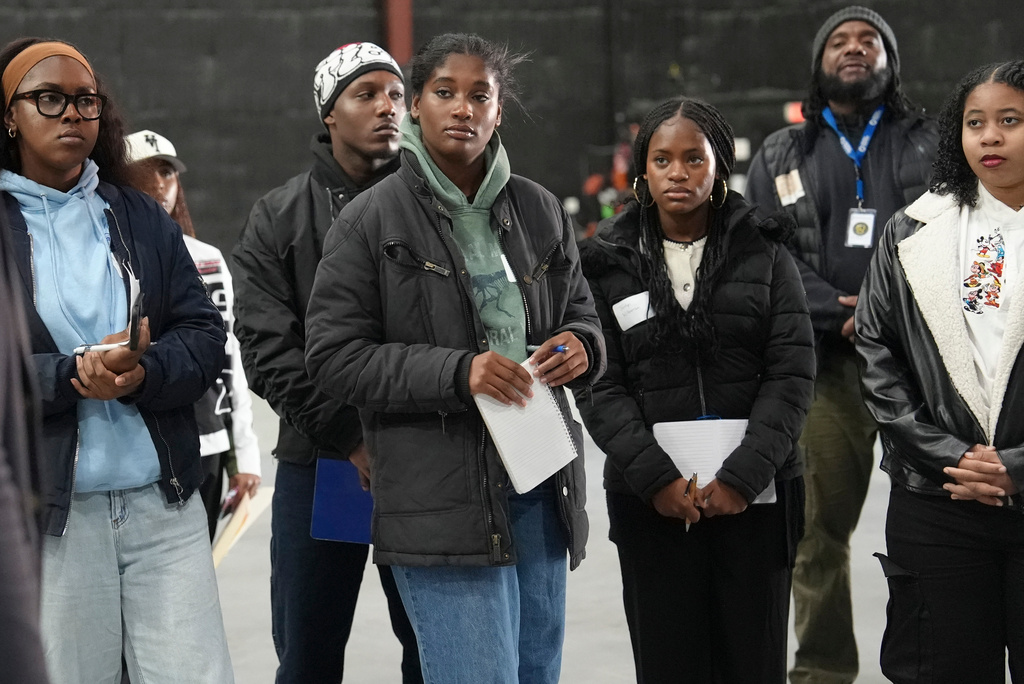 A group of college students tour Shadowbox Studios, Wednesday, Nov. 12, 2025, in Atlanta. (AP Photo/Emilie Megnien)