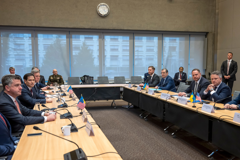 FILE - Andrii Yermak, then-Ukraine's presidential chief of staff, second right, and U.S. Secretary of State Marco Rubio, second left, meet at the U.S. Mission to International Organizations in Geneva, on Nov. 23, 2025. (Martial Trezzini/Keystone via AP, File)