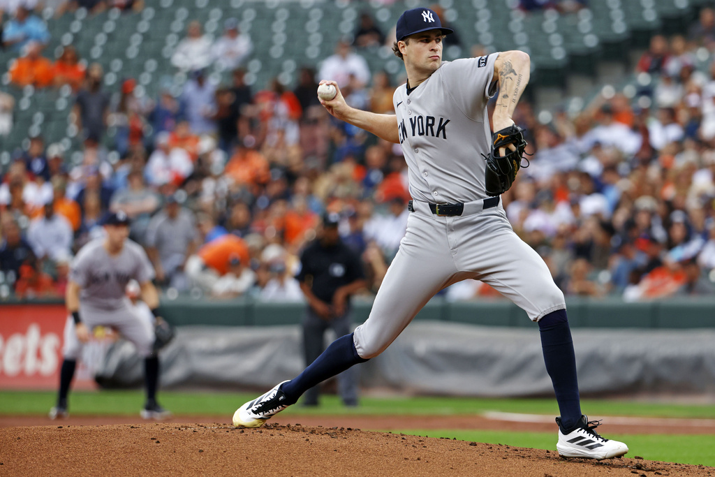 New York Yankees pitcher Cam Schlittler (31) pitches during the first inning of a baseball game against the Baltimore Orioles, Sunday, Sept. 21, 2025, in Baltimore. (AP Photo/Peter Casey)