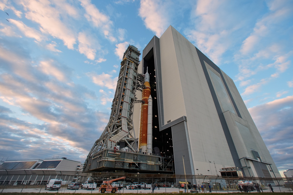 The Artemis II rocket makes its way from the Vehicle Assembly Building to pad 39B at the Kennedy Space Center, Saturday, Jan. 17, 2026, in Cape Canaveral, Fla. (AP Photo/John Raoux)