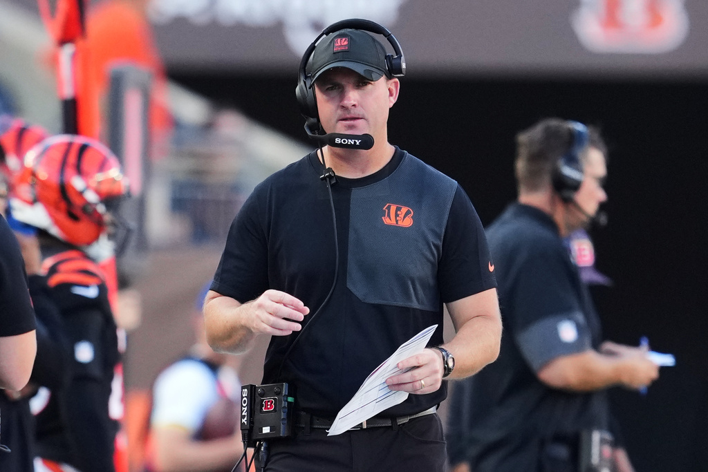 Cincinnati Bengals head coach Zac Taylor watches against the Detroit Lions during the first half of an NFL football game Sunday, Oct. 5, 2025, in Cincinnati. (AP Photo/Jeff Dean)