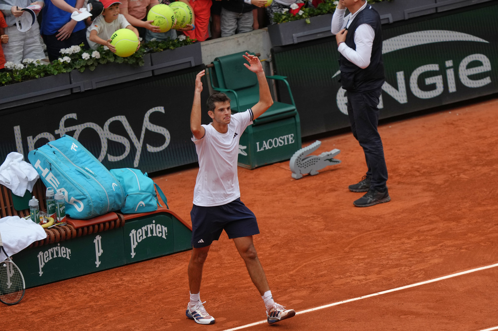 Spain's Rafael Jodar reacts after winning the fourth-round tennis match against Spain's Pablo Carreno Busta at the French Open in Paris, Sunday, May 31, 2026. (AP Photo/Aurelien Morissard)
