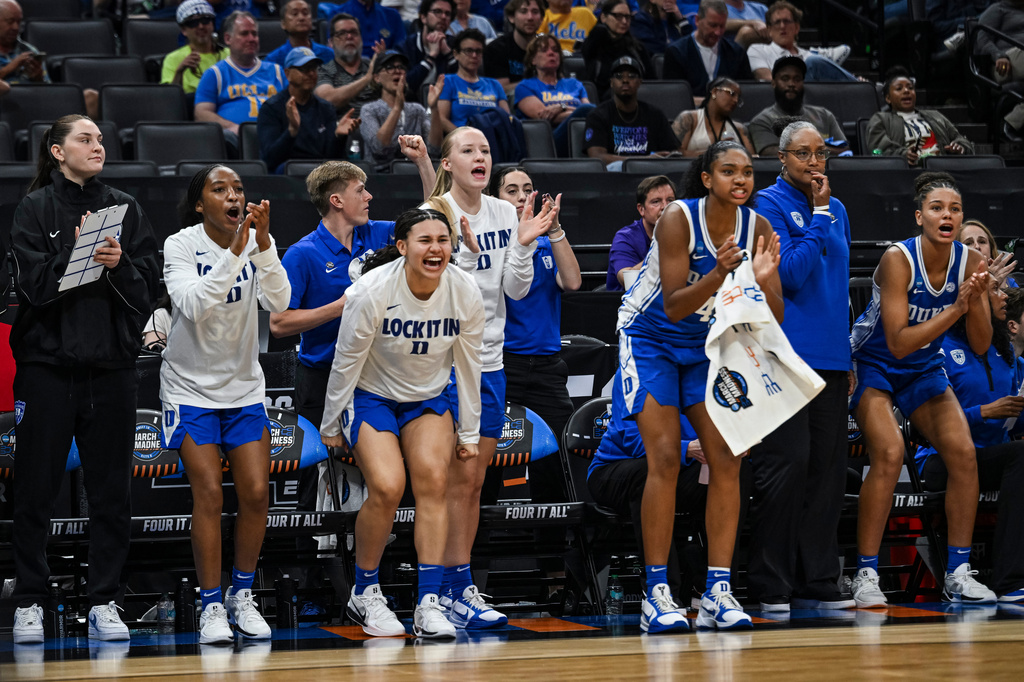 The Duke bench reacts against LSU during the second half in the Sweet 16 of the NCAA college basketball tournament Friday, March 27, 2026, in Sacramento, Calif. (AP Photo/Justine Willard)