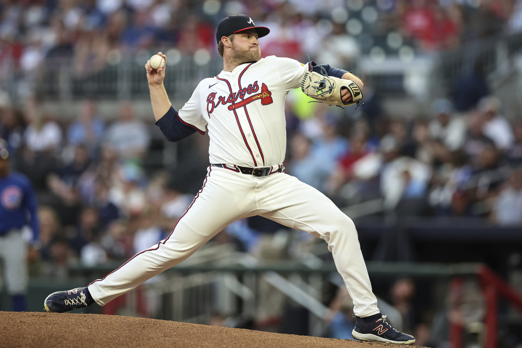 Atlanta Braves pitcher Bryce Elder delivers in the second inning of a baseball game against the Chicago Cubs, Monday, Sept. 8, 2025, in Atlanta. (AP Photo/Colin Hubbard)