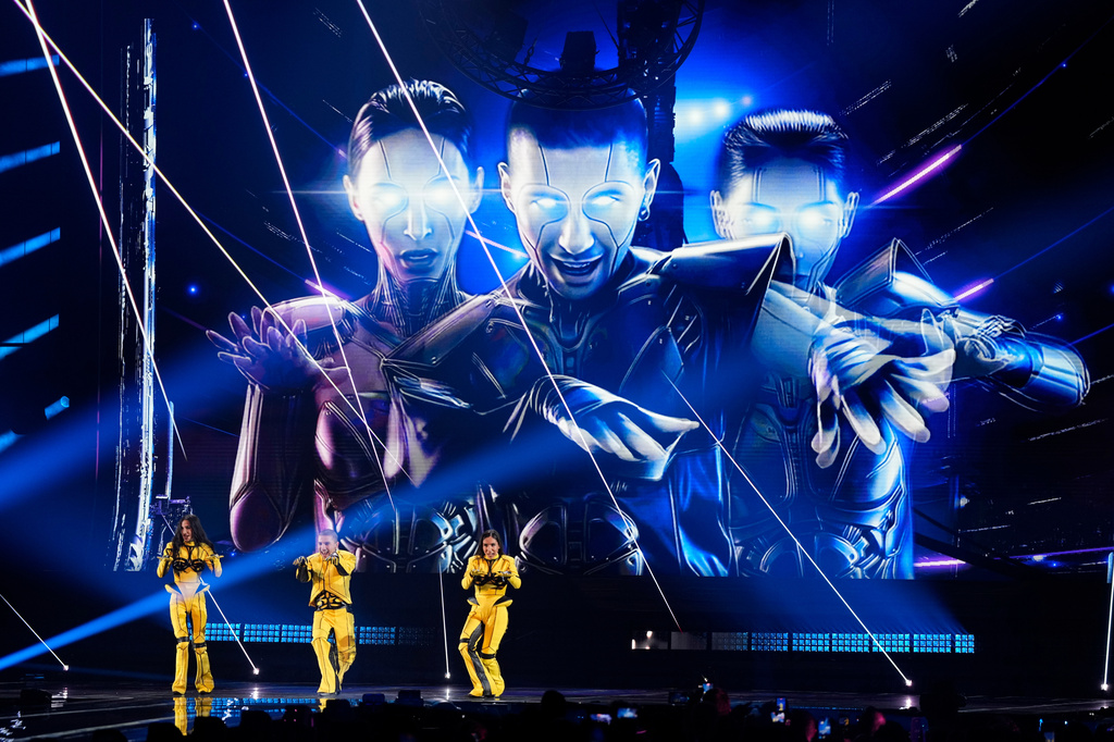 Bzikebi from Georgia performs the song "On Replay" during the dress rehearsal for the first semifinal of the 70th Eurovision Song Contest in Vienna, Austria, Monday, May 11, 2026. (AP Photo/Martin Meissner)