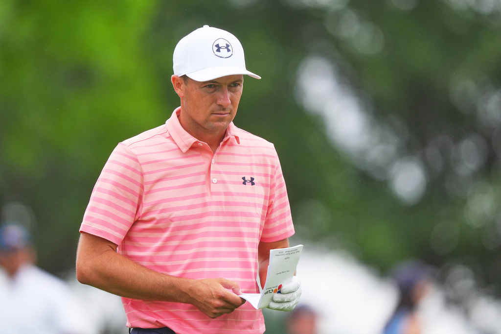 Jordan Spieth looks up as he walks from the 11th tee box during the first round of the Byron Nelson golf tournament in McKinney, Texas, Thursday, May 21, 2026. (AP Photo/LM Otero)