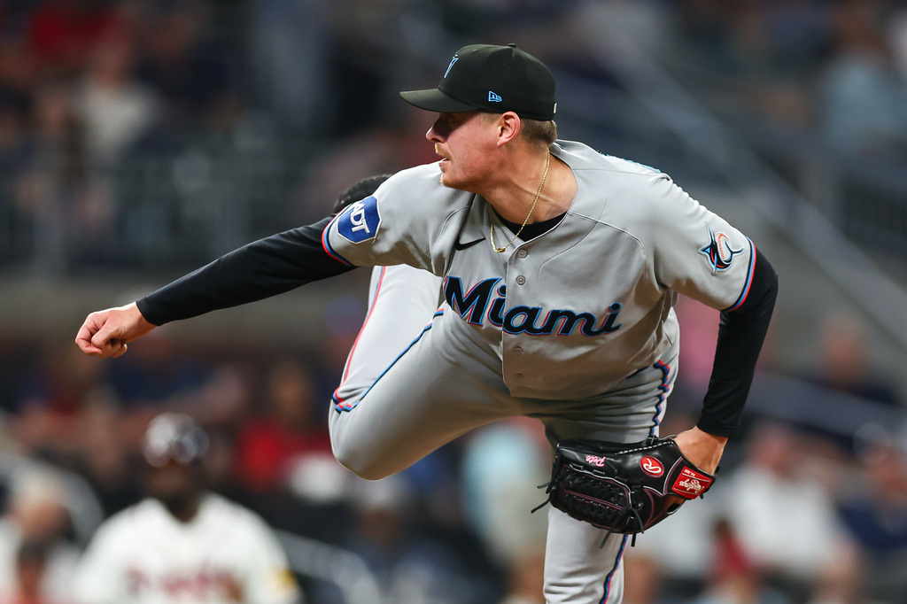 Miami Marlins pitcher Pete Fairbanks delivers in the eighth inning of a baseball game against the Atlanta Braves, Tuesday, April 14, 2026, in Atlanta. (AP Photo/Colin Hubbard)