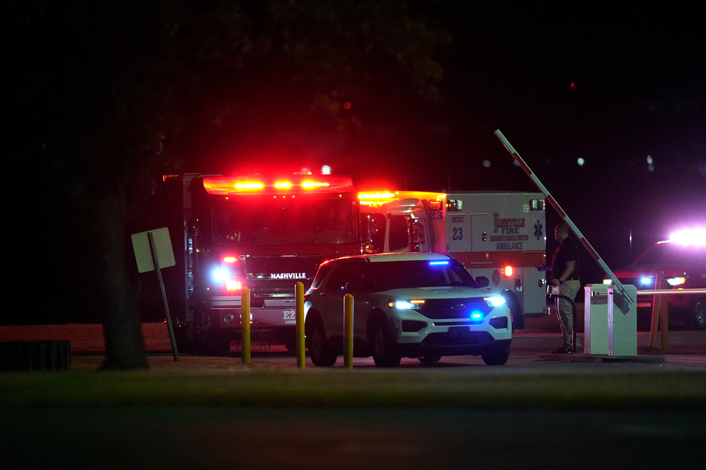 Emergency vehicles arrive at Riverbend Maximum Security Institution after the execution of Christa Pike was halted Wednesday, Sept. 30, 2026, in Nashville, Tenn. (AP Photo/George Walker IV)