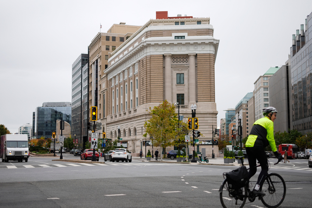 The exterior of the National Museum of Women in the Arts in downtown Washington, Wednesday, Oct. 29, 2025. (AP Photo/Pablo Martinez Monsivais)