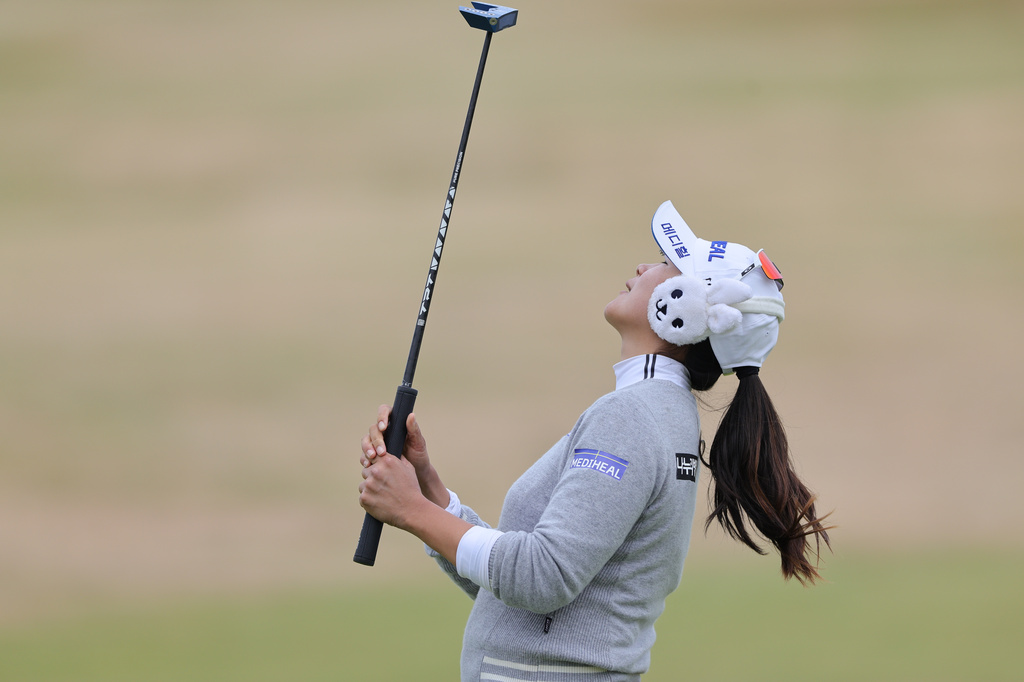 A Lim Kim of South Korea looks at her putter during day two of the 2026 ISPS HANDA Women's Scottish Open at Dundonald Links at Ayrshire, Scotland, on Friday, July 24, 2026. (Steve Welsh/PA via AP)