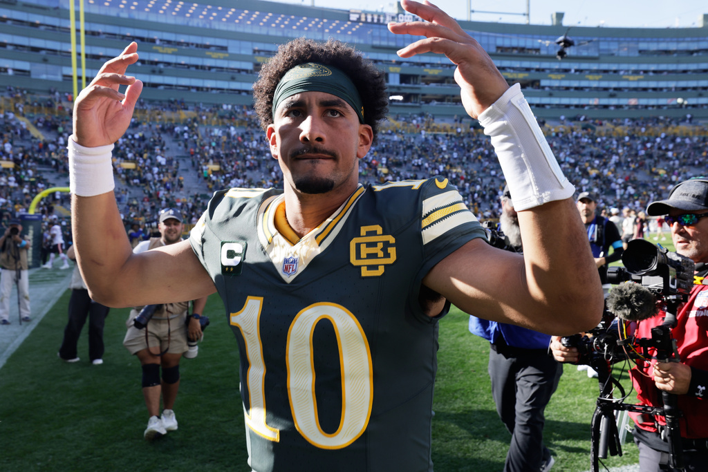 Green Bay Packers' Jordan Love reacts after an NFL football game against the Chicago Bears in Green Bay, Wis., Sunday, Oct. 11, 2026. (AP Photo/Mike Roemer)