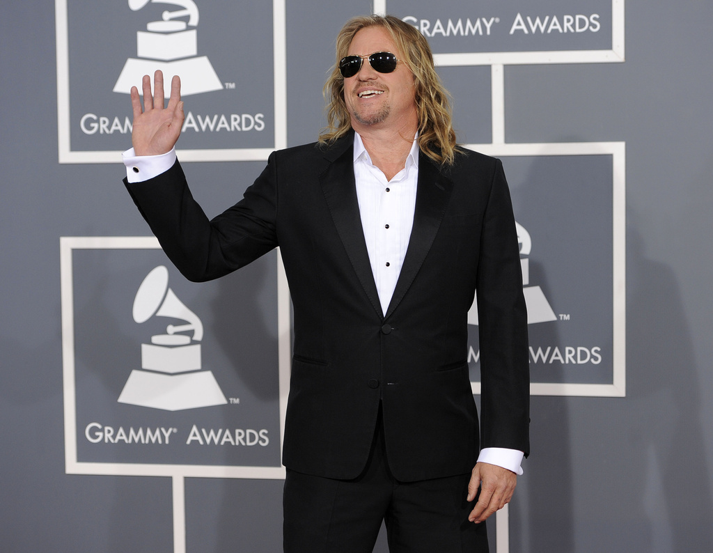 Val Kilmer, 'Top Gun' and Batman star with an intense approach, dies at ...