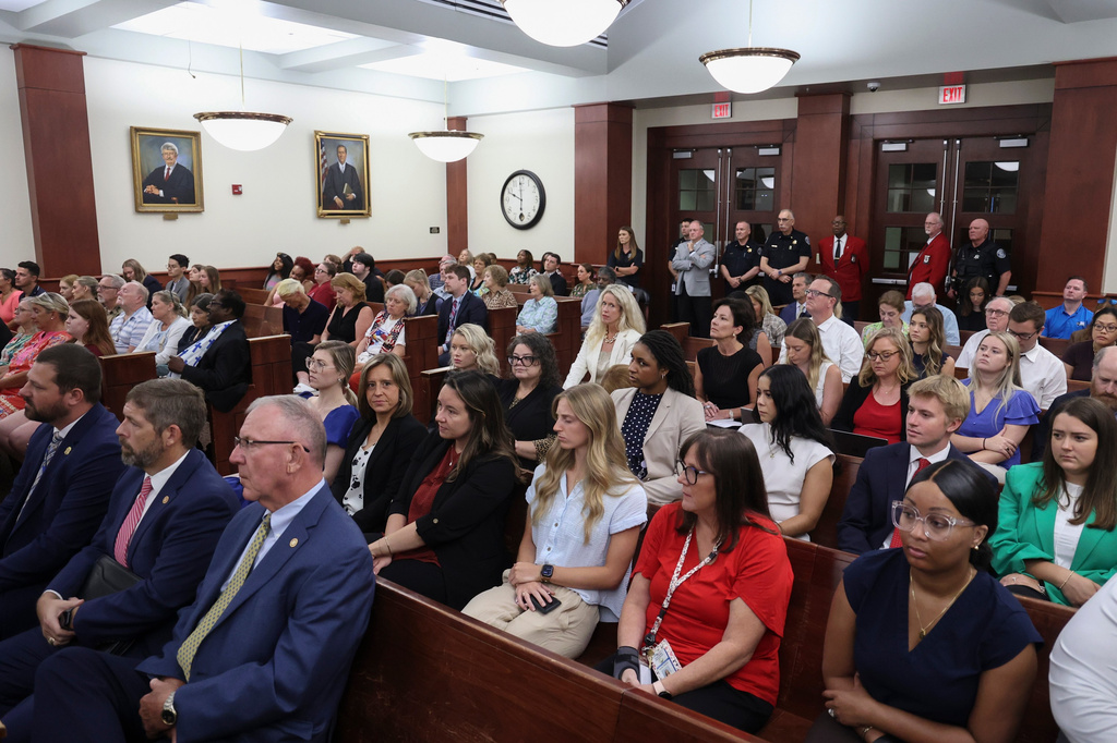 Members of media outlets and the public fill the courtroom during a status hearing involving Alex Murdaugh, on Monday, June 29, 2026, at the Marc H. Westbrook Judicial Center in Lexington, S.C. (Tracy Glantz/The State via AP, Pool)