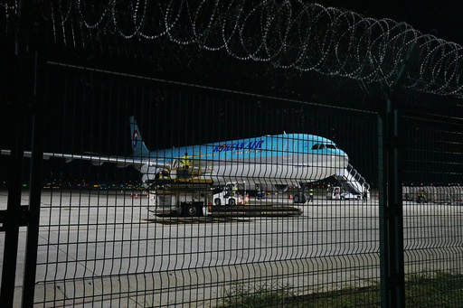 A Korean Air plane is seen at the VIP section for chartered planes at Techo International Airport in Kandal province, Cambodia, Friday, Oct. 17, 2025. (AP Photo/Heng Sinith) A Korean Air plane is seen at the VIP section for chartered planes at Techo International Airport in Kandal province, Cambodia, Friday, Oct. 17, 2025. (AP Photo/Heng Sinith)