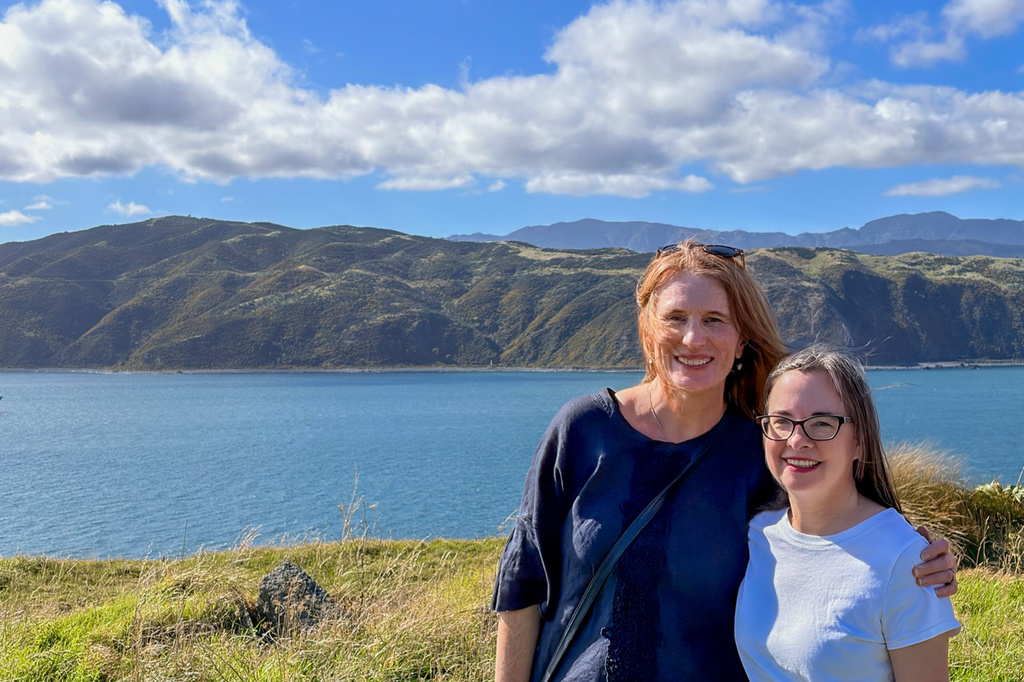 This photo provided by Martin Murray shows longtime pen pals Molly Nunns, left, and AP reporter Holly Ramer during a walk in Wellington, New Zealand, Saturday, March 7, 2026. (Martin Murray via AP)