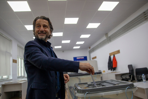 Perparim Rama, former mayor of capital, from the Lidhja Demokratike e Kosoves, LDK (Democratic League of Kosovo), casts his ballot during the municipal elections in Pristina, Kosovo on Sunday, Oct. 12, 2025. (AP Photo/Visar Kryeziu) Perparim Rama, former mayor of capital, from the Lidhja Demokratike e Kosoves, LDK (Democratic League of Kosovo), casts his ballot during the municipal elections in Pristina, Kosovo on Sunday, Oct. 12, 2025. (AP Photo/Visar Kryeziu)