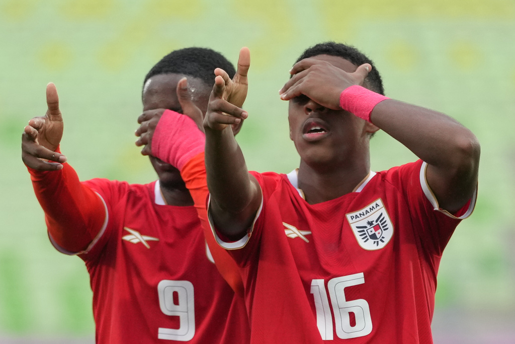 FILE - Panama's Kevin Walder, right, celebrates after scoring his side's first goal, next to teammate Gustavo Herrera, against South Korea during a FIFA U-20 World Cup Group B soccer match at Elias Figueroa Brander stadium in Valparaiso, Chile, Friday, Oct. 3, 2025. (AP Photo/Andre Penner, File)
