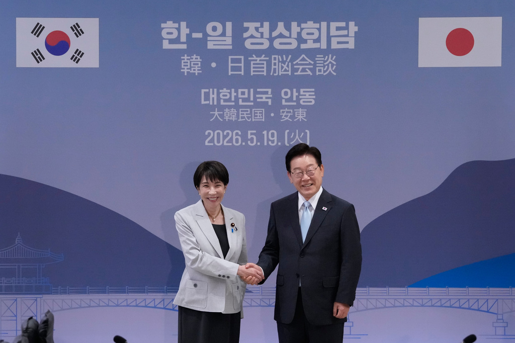 Japan's Prime Minister Sanae Takaichi, left, and South Kore's President Lee Jae Myung pose for a photo during their meeting in Andong, South Korea, Tuesday, May 19, 2026. (AP Photo/Ahn Young-joon, Pool)
