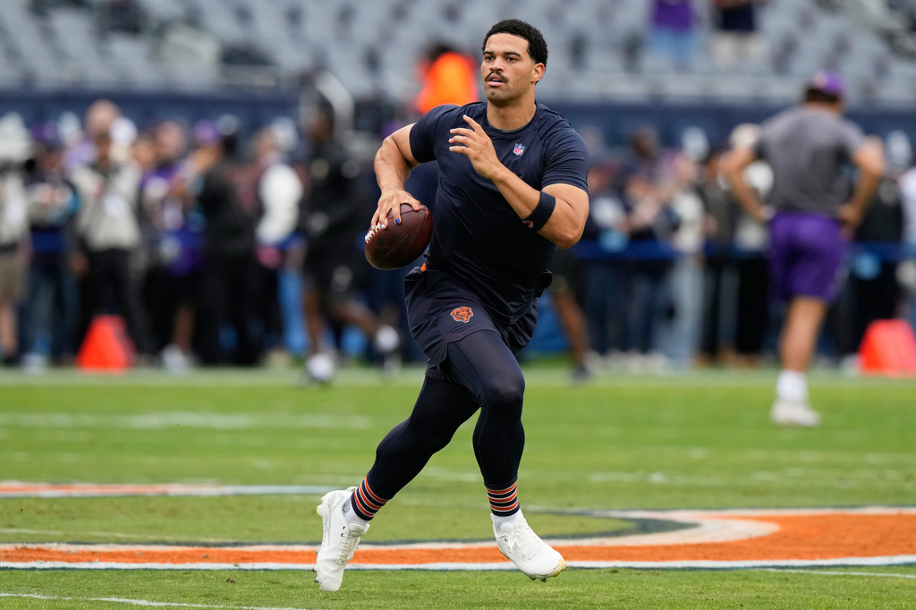 Chicago Bears quarterback Caleb Williams warms up before an NFL football game against the Minnesota Vikings in Chicago, Sunday, Sept. 20, 2026. (AP Photo/Nam Y. Huh)