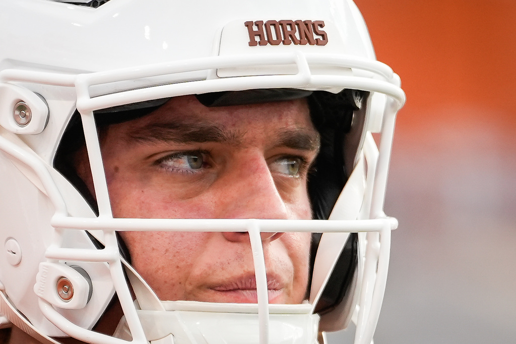 Texas Longhorns quarterback Arch Manning (16) warms up ahead of an NCAA college football game against UTSA in Austin, Texas, Saturday, Sept. 19, 2026. (Sara Diggins/The San Antonio Express-News via AP)