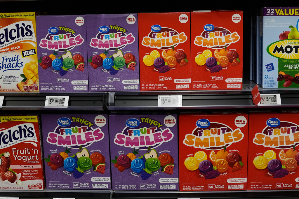 Great Value brand fruit snacks are displayed at a Walmart Neighborhood Market, Friday, Sept. 26, 2025, in Bentonville, Ark. (AP Photo/Charlie Riedel)