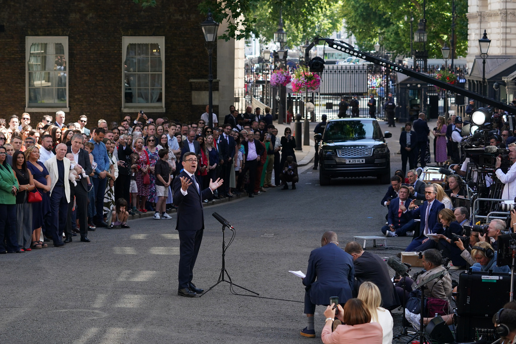 Britain's new Prime Minister Andy Burnham speaks to staff and media at 10 Downing Street in London, Monday, July 20, 2026.(AP Photo/Alberto Pezzali)