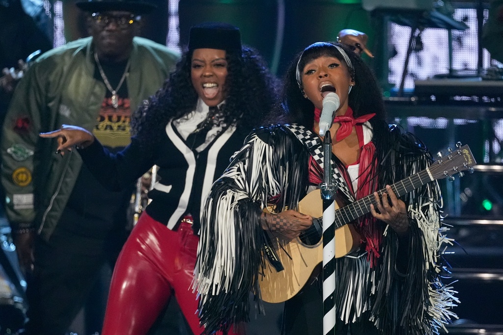 Janelle Monae, right performs during the 2025 Rock and Roll Hall of Fame Induction Ceremony on Saturday, Nov. 8, 2025, at L.A. Live in Los Angeles. (AP Photo/Chris Pizzello)