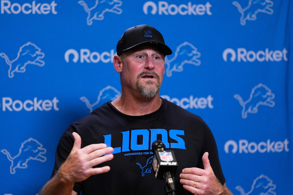 Detroit Lions head coach Dan Campbell talks to the media after an NFL football game against the Cincinnati Bengals Sunday, Oct. 5, 2025, in Cincinnati. (AP Photo/Carolyn Kaster)