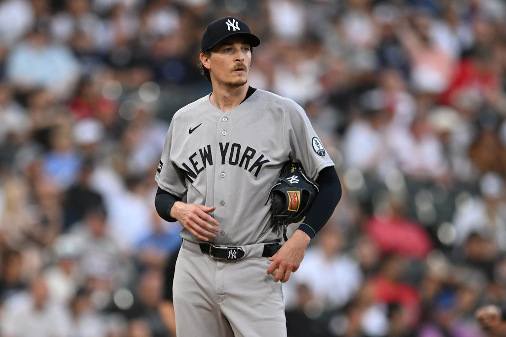 New York Yankees starting pitcher Max Fried looks on after giving up an RBI single hit by Chicago White Sox's Colson Montgomery during the first inning of a baseball game in Chicago, Monday, July 27, 2026. (AP Photo/Paul Beaty)
