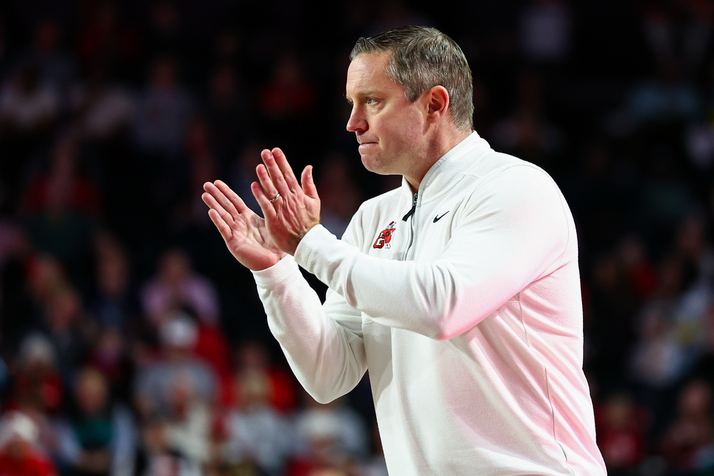 Georgia head coach Mike White reacts during the second half of an NCAA college basketball game against West Georgia, Monday, Dec. 22, 2025, in Athens, Ga. (AP Photo/Colin Hubbard)