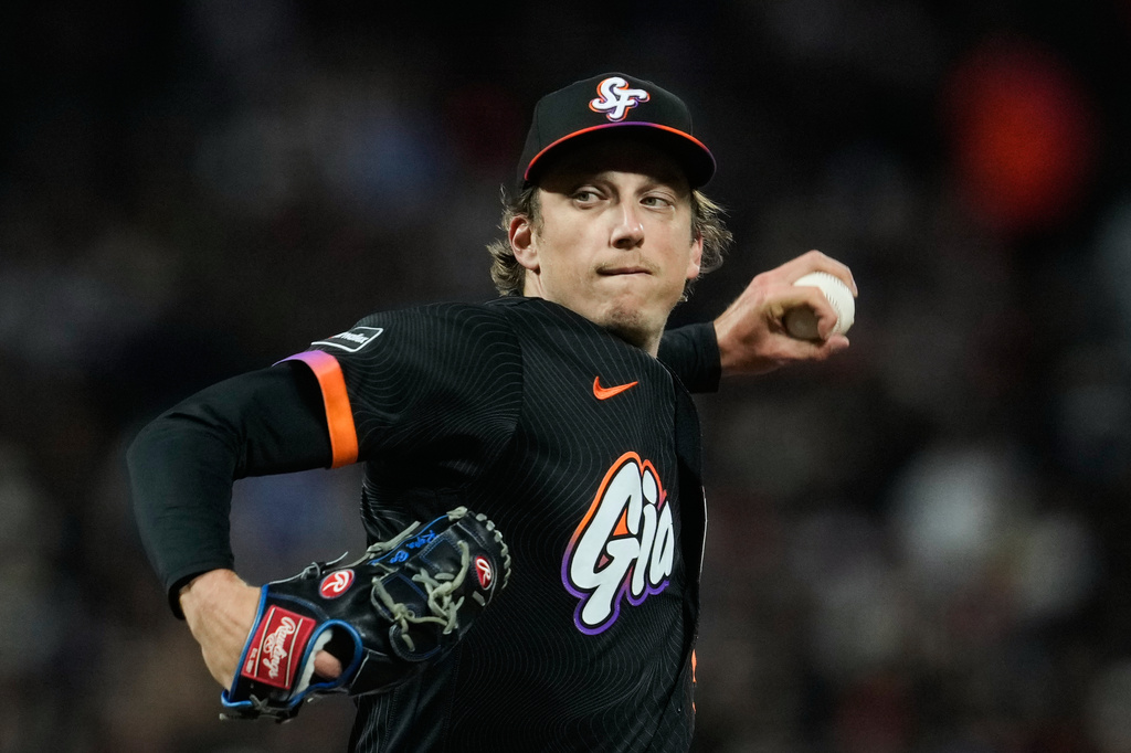 San Francisco Giants' Ryan Borucki pitches to a Los Angeles Dodgers batter during the sixth inning of a baseball game Tuesday, April 21, 2026, in San Francisco. (AP Photo/Godofredo A. Vásquez)