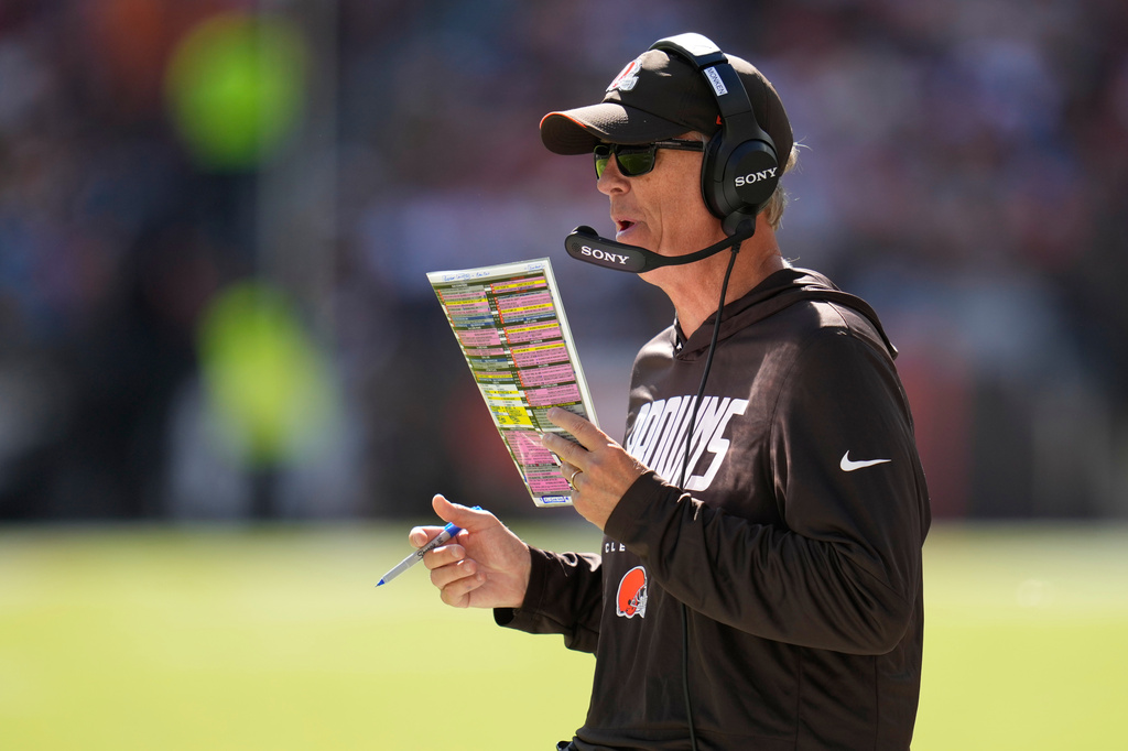 Cleveland Browns head coach Todd Monken watches during the second half of an NFL football game in Cleveland, Thursday, Aug. 27, 2026. (AP Photo/Sue Ogrocki)