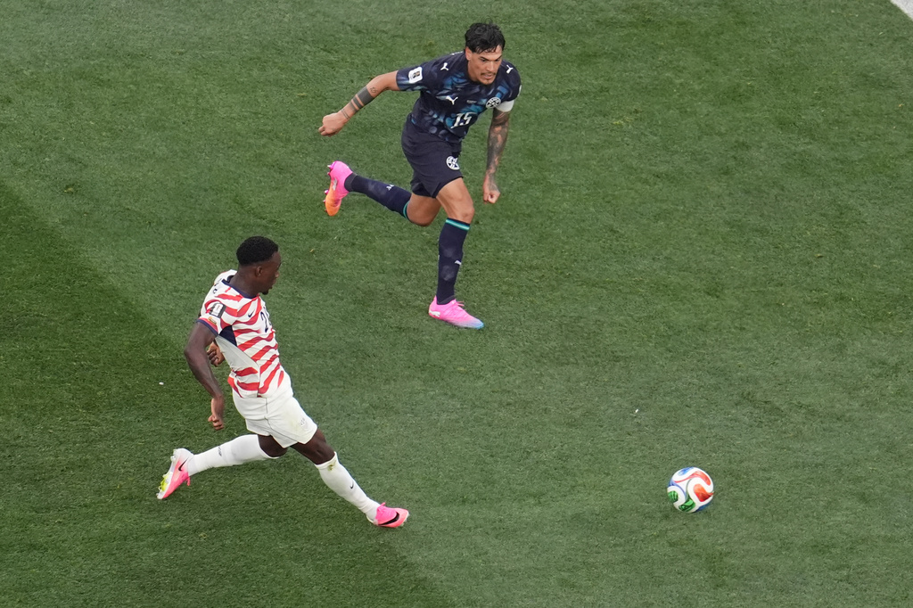United States' Folarin Balogun scores his side's second goal against Paraguay during a World Cup Group D soccer match in Inglewood, Calif., near Los Angeles, Friday, June 12, 2026. (AP Photo/Marcio J. Sanchez)