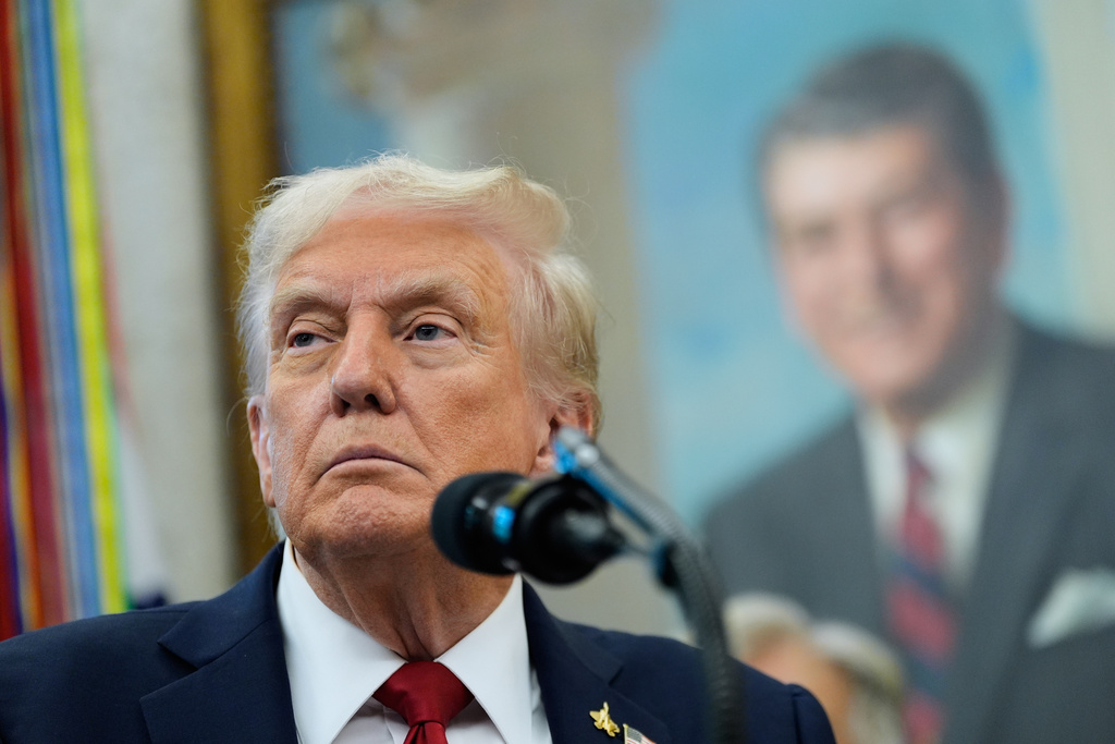 President Donald Trump speaks in the Oval Office of the White House, Tuesday, Sept. 30, 2025, in Washington. (AP Photo/Alex Brandon)
