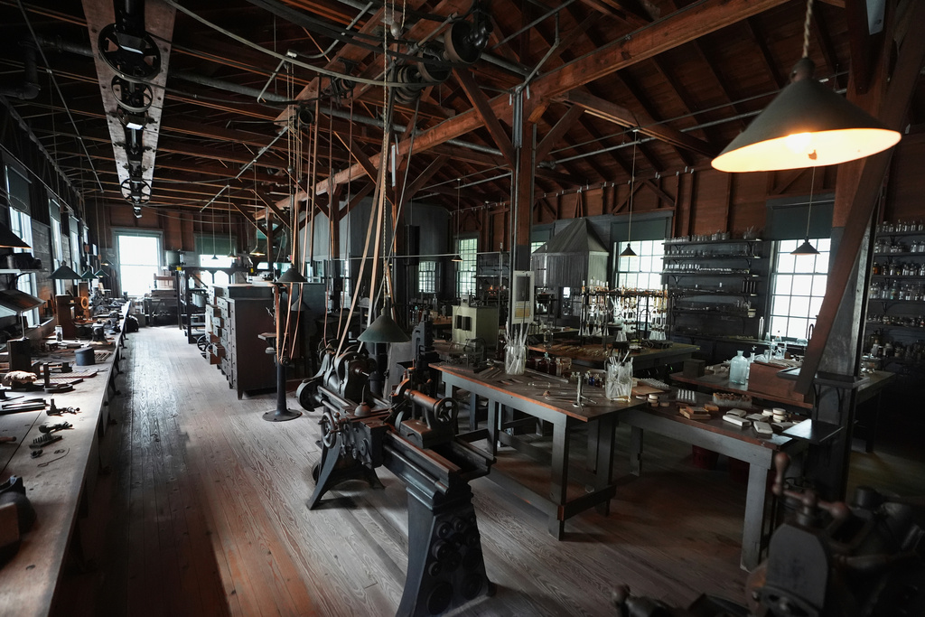 The Edison Botanic Research Laboratory is shown at the Edison and Ford Winter Estates, Saturday, Aug. 9, 2025, in Fort Myers, Fla. (AP Photo/Lynne Sladky)