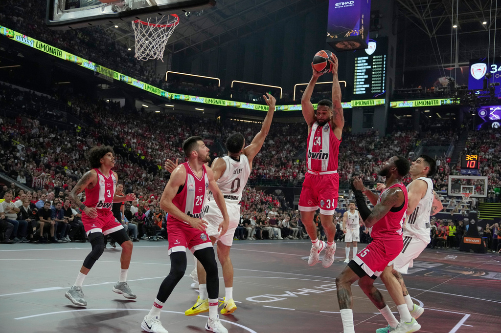 FILE - Olympiacos' Cory Joseph jumps for the ball during the Euroleague final basketball match between Olympiacos and Real Madrid in Athens, Greece, May 24, 2026. (AP Photo/Thanassis Stavrakis, File)
