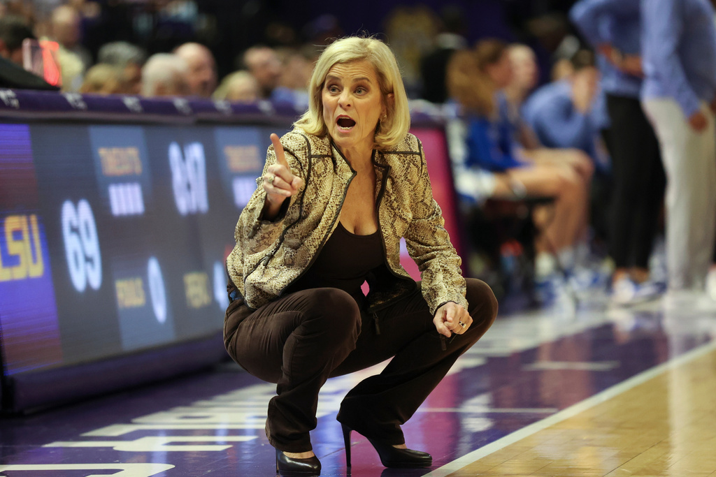 LSU head coach Kim Mulkey talks to her bench in the second half of an NCAA college basketball game against Kentucky in Baton Rouge, La., Thursday, Jan. 1, 2026. (AP Photo/Peter Forest)