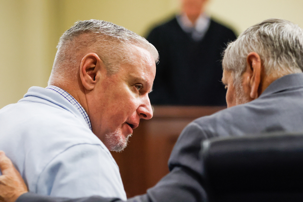 Colin Gray listens to his attorney during closing arguments in his trial at Barrow County Courthouse in Winder, Ga., on Monday, March 2, 2026. (Abbey Cutrer/Atlanta Journal-Constitution via AP)